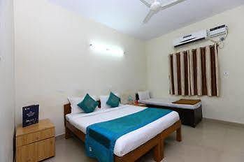 Capital O 10546 Parkway Inn Chennai Exterior foto