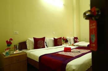Capital O 10546 Parkway Inn Chennai Exterior foto